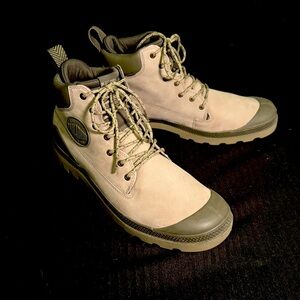 Palladium Pampa waterproof boots